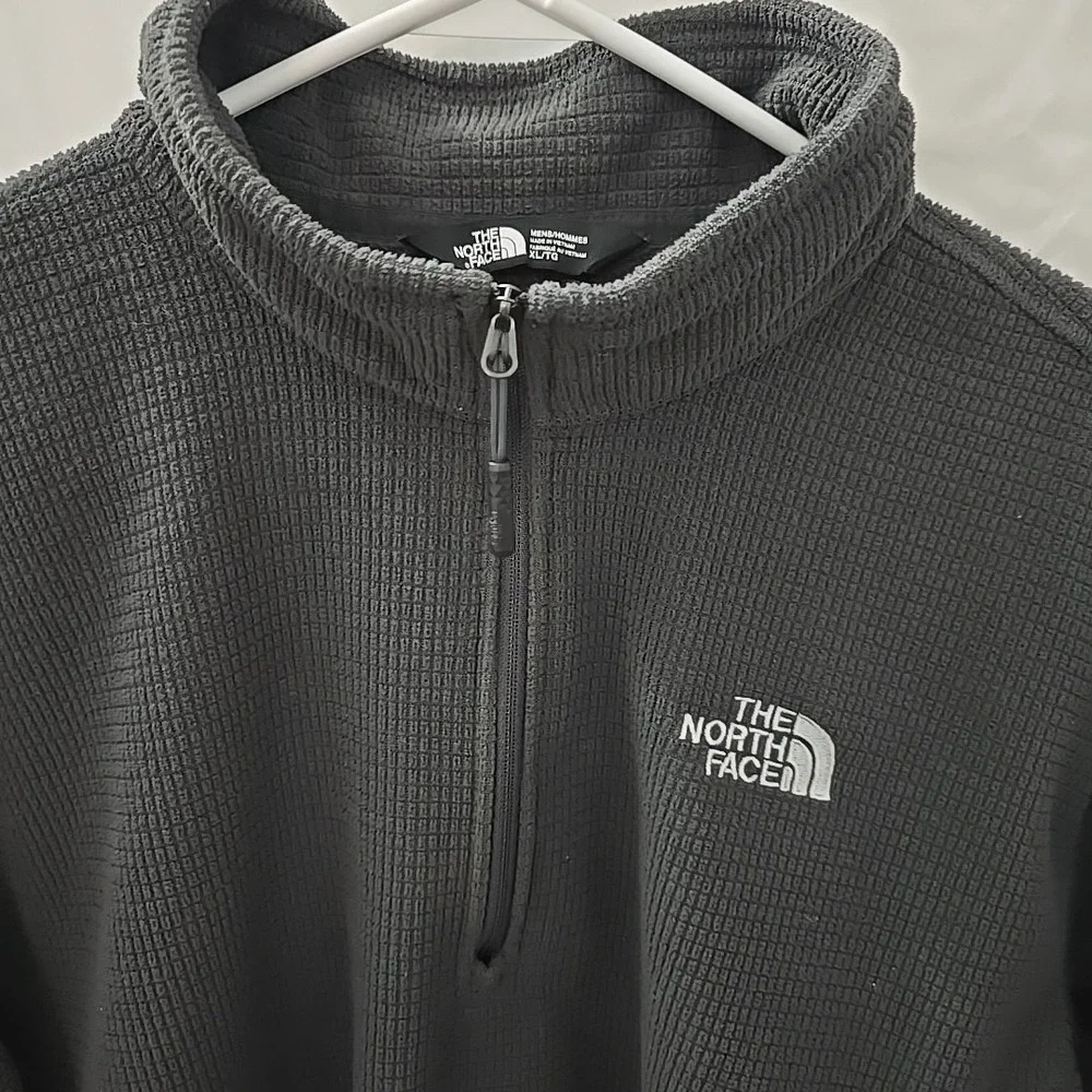 The North Face Mens Fleece Jacket Gray Textured 1/4 Zip Long Sleeve Mock Neck XL